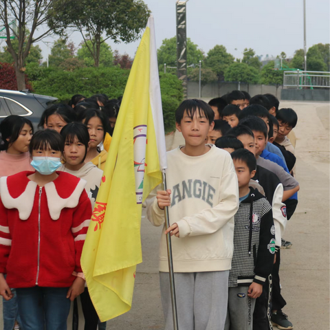 下花桥镇初级中学缅怀革命先烈活动