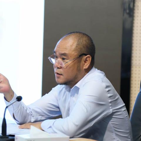 保山中支开展“追溯历史 传承文化”培训讲座