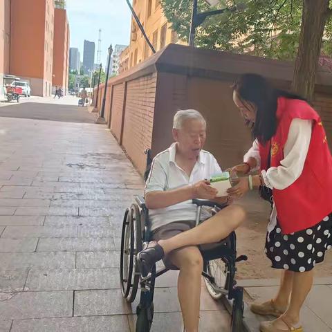 东街街道河西社区垃圾分类宣传活动