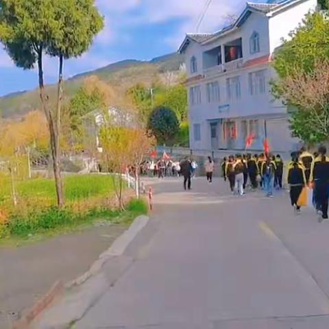 人间四月春意浓，拥抱自然“趣”春游
