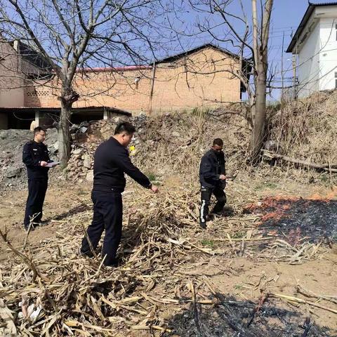 哭泉森林派出所持续打击野外违规用火行为