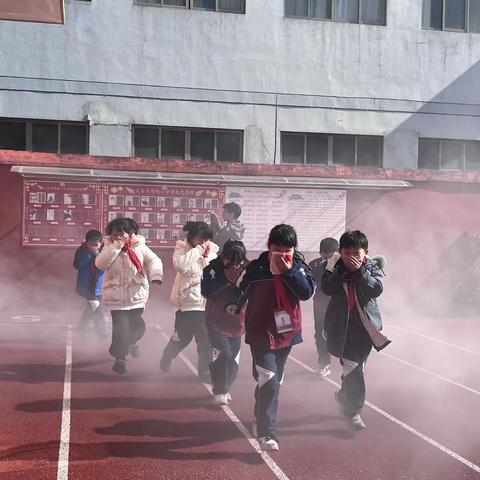 义乌市西城小学【消防逃生疏散演练】