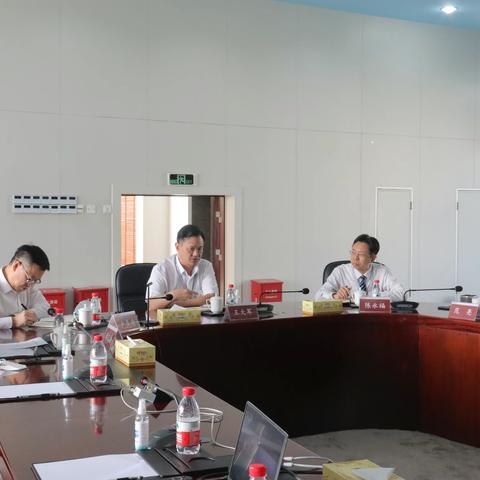 特发口岸公司总经理王大军带队检查深圳湾口岸疫情防控工作并进行人文关怀慰问