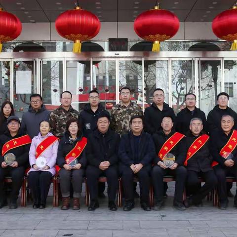 岁月映芳华 初心永向党