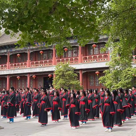 【怀柔一中·社会实践】赏游大观园 探寻梦中人——记高一年级研学之“行走的课堂”