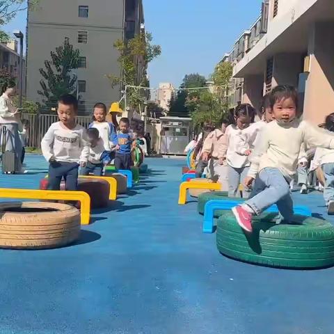 宁乡市白马桥街道吾悦幼儿园 中一班第七周精彩回顾