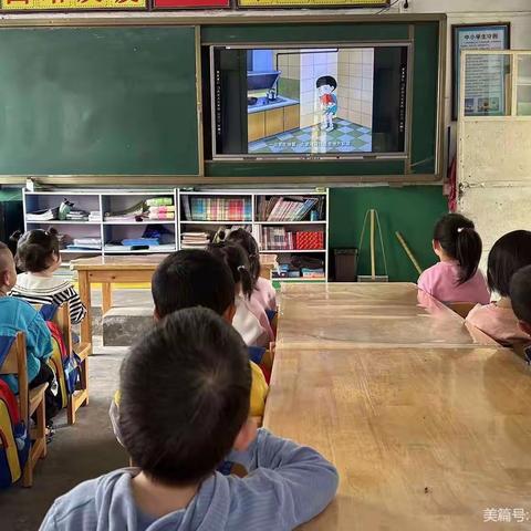 防震防灾，安全“童”行——善南幼儿园应急疏散演练活动