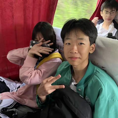 璧山区丁家中学八年级3班研学旅行实践记