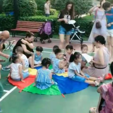 爱豆故事妈妈之八月故事会金波童话集《小老鼠上灯台》