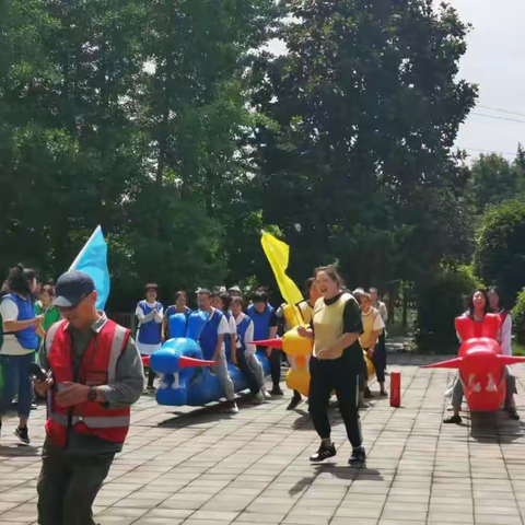 公平街道“乘风破浪·砥砺前行”团建拓展活动顺利开展