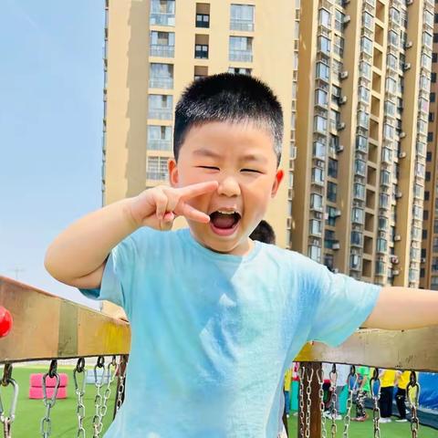 明泽丰华幼儿园大一班【李屿】2022-2023下学期个人成长记录