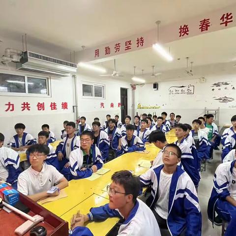 23电气一班，实训课比拼。