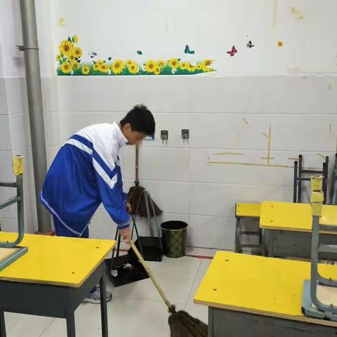 23电气一班，清洁大扫除。