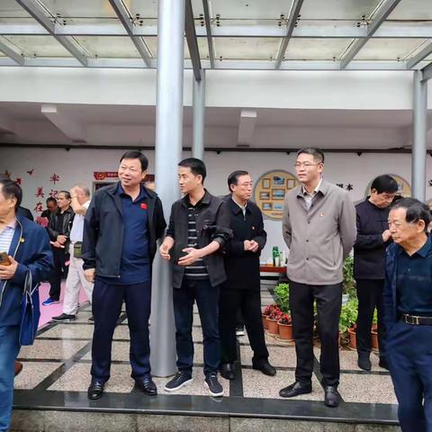 岳阳市离退休干部党支部书记培训班一行来我县考察交流老干部党建工作