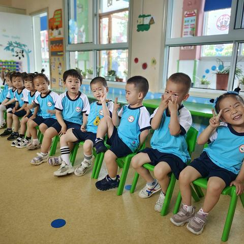 小天使幼儿园🌻萌宝一班🌻第十七周幼儿园生活周记