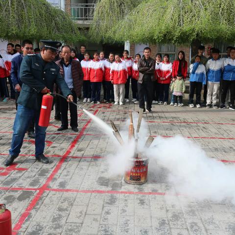 演练促预防 安全筑心中——仁大中学防震、消防、防暴安全演练