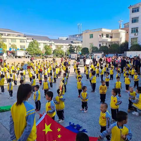 “致童年，重拾那段缤纷记忆”阳光幼儿园亲子运动会