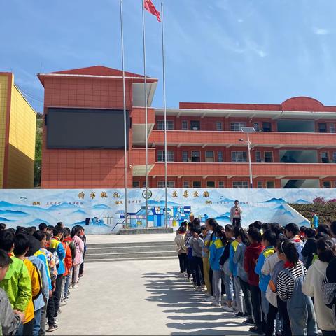 “平安校园 警钟长鸣”钟山区南开乡南开小学应急疏散及反恐防暴演练