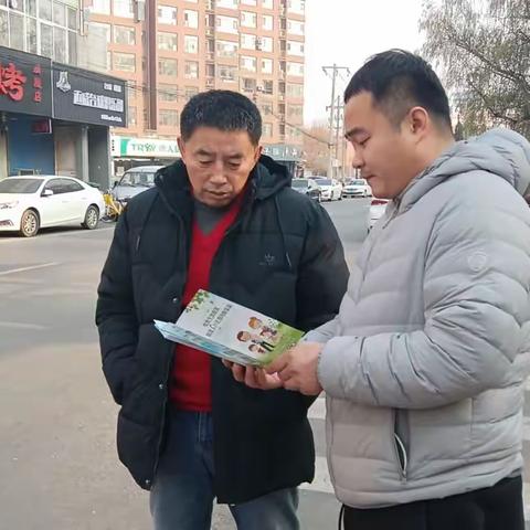 宣传优化生育政策，促进社区和谐发展