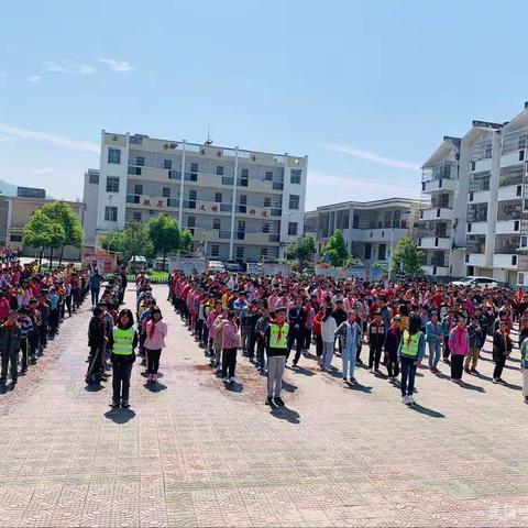 书香满校园，知识润童心——黄坑小学读书节活动掠影