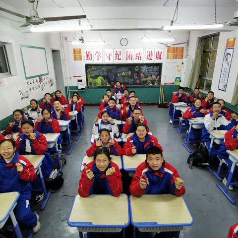 萤火汇星河，再见十一月