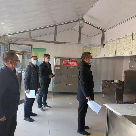 对标更高标准，坚持更严要求，落实更实举措