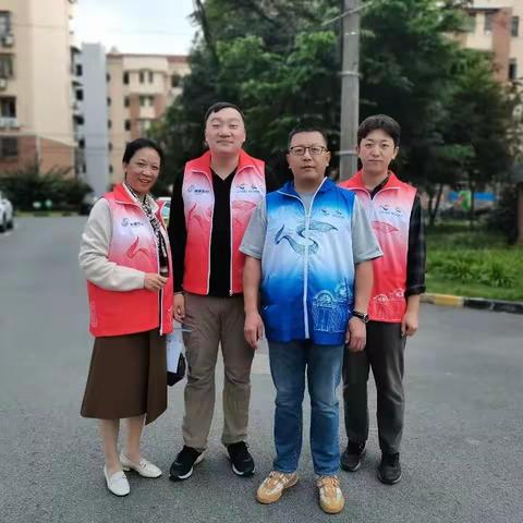 情暖社区 同心共建