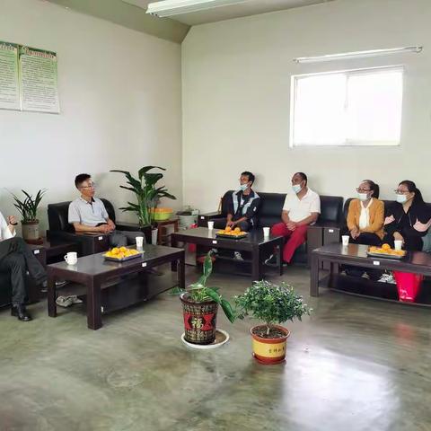 家校共育，静等花开----双王城卧铺小学家长进校园活动