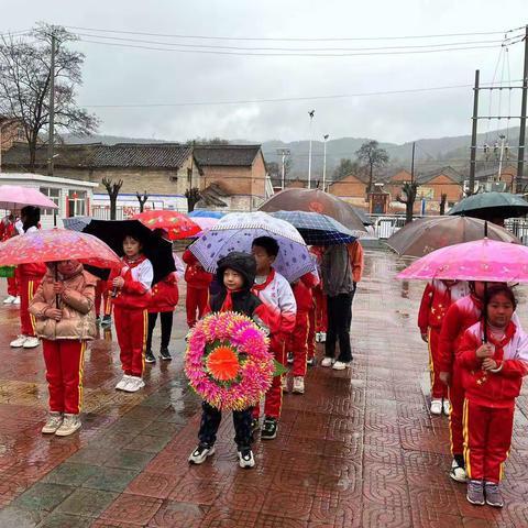 清明祭英烈，传承中华魂——太义掌小学清明节祭扫烈士墓活动