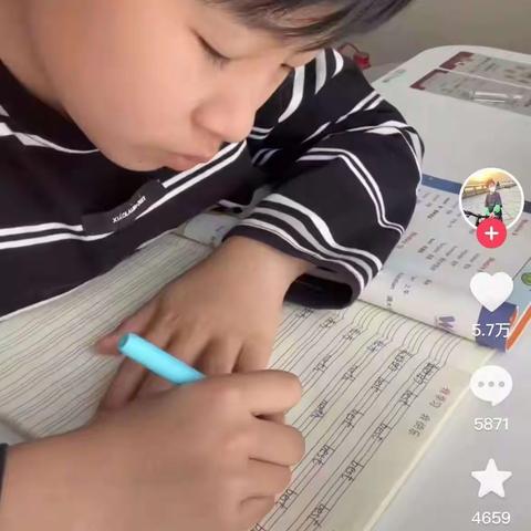 每一个学霸的背后，都站着优秀而凌厉的父母