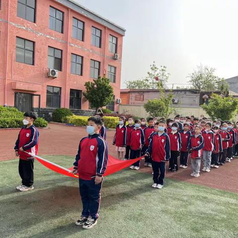 南洼小学升旗仪式