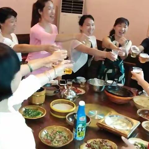 2019年6月16日父亲节 东方豪苑排舞队成立后第一次聚会