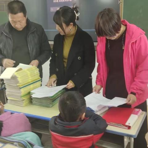 规范管理抓落实     检查常规促提升——积石山县友谊小学阶段性业务检查