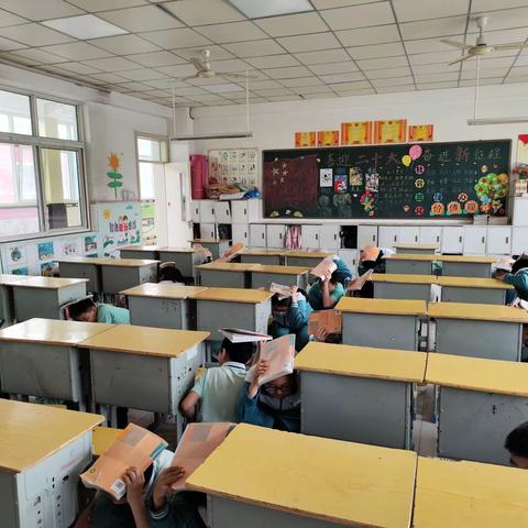 防震减灾    警钟长鸣