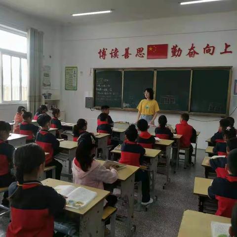 徐州市时楼小学一年级五月最美教师