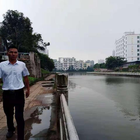 洗马桥社区开展保护美舍河志愿巡查工作（11月8日）