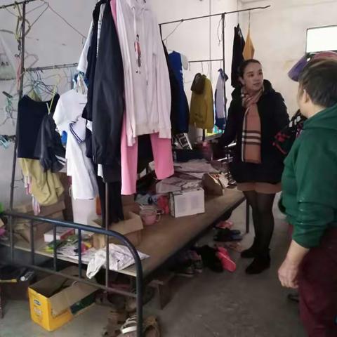 洗马桥社区开展困难群众防寒御寒工作