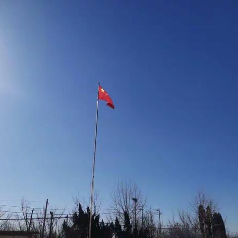 莱州市郭家店中学举行“学习贯彻二十大 踔厉奋发新征程”主题开学典礼