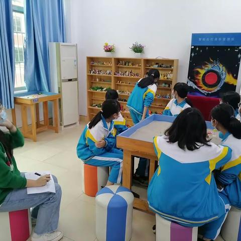 沙中世界  心路同行——海南省农垦中学2022年“筑梦杯”教学开放周心理宿舍人际沙盘活动纪实