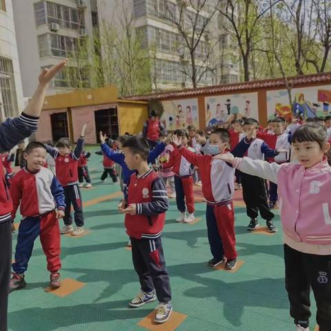 秦都七彩阳光幼儿园2023年3月29日工作动态