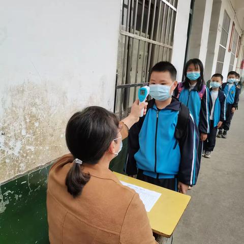 周官桥乡中心小学——新冠肺炎应急演练
