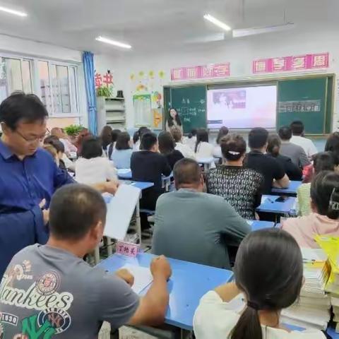 抓细养正夯根基，         万丈高楼平地起           ——西郊小学常规教育记