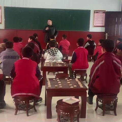 棋乐融融-鹤壁市鹤山区中新小学棋韵社团剪影