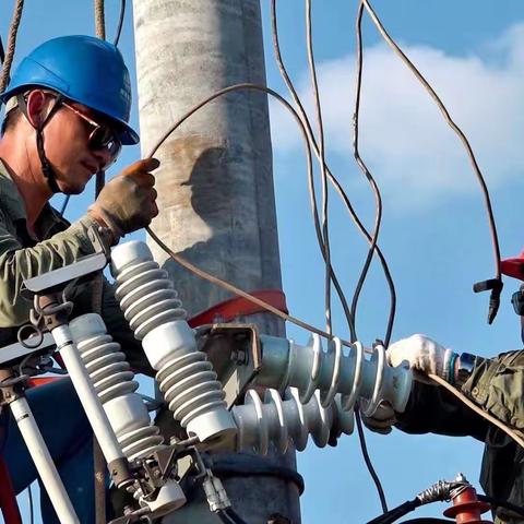 乘风破浪，高温下"逆行"的电力人