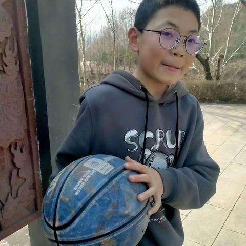 五一劳动节快乐，大家好我是宁武县一中324班温家耀