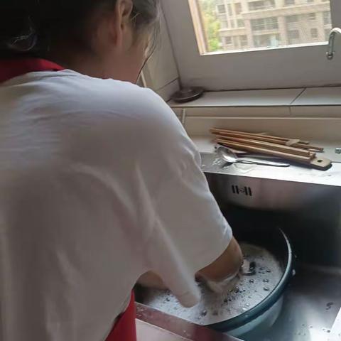 暑假特色作业：做——综合实践活动