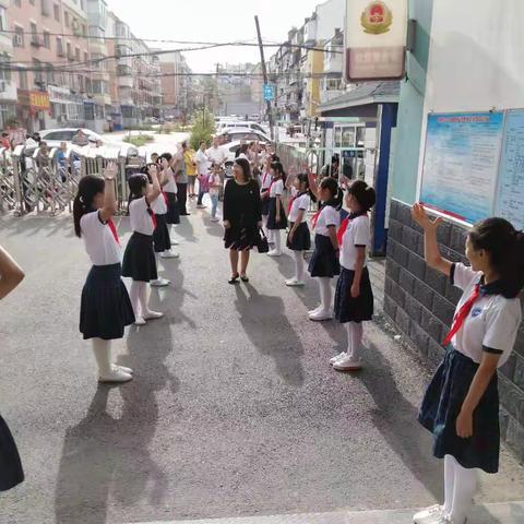 “引领成长，筑梦未来”雷锋小学庆祝第35个教师节主题活动