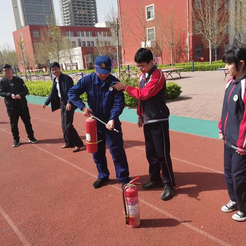 防患为先，安全常驻---齐河五中消防安全应急疏散演练