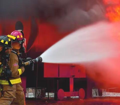 预防火灾，防范未“燃”——【桥西中心幼儿园】开展消防疏散演习