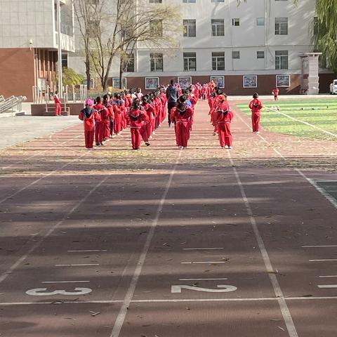 “浇花浇根，育人育心”——呼和浩特锡林南路小学